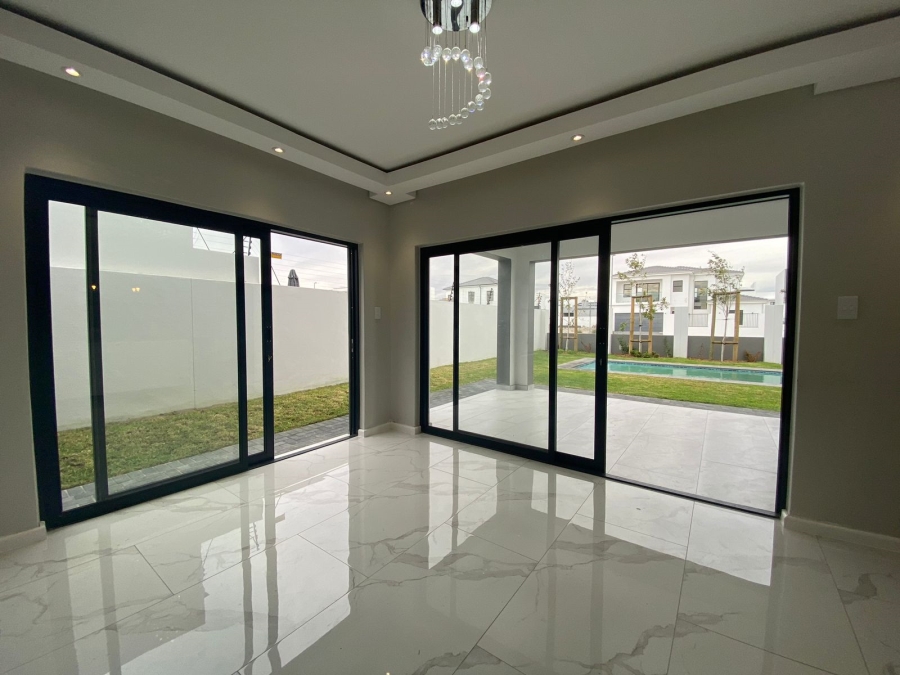 4 Bedroom Property for Sale in Sandown Western Cape